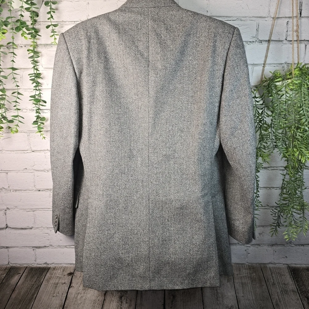 Corneliani C C Collection Wool Cashmere Gray Blazer Herringbone Mens Size 40R